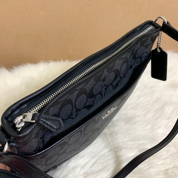 COACH Black Signature Coated Canvas PVC Logo File Messenger XBody Bag F58297 - Picture 8 of 15